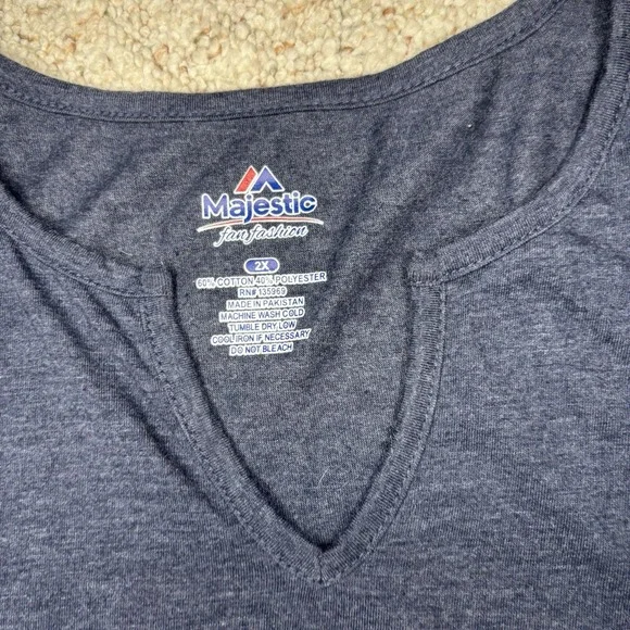 Women's Majestic Fan Fashion NEW ENGLAND PATRIOTS Short Sleeve V-cut T-Shirt 2XL - Picture 4 of 6